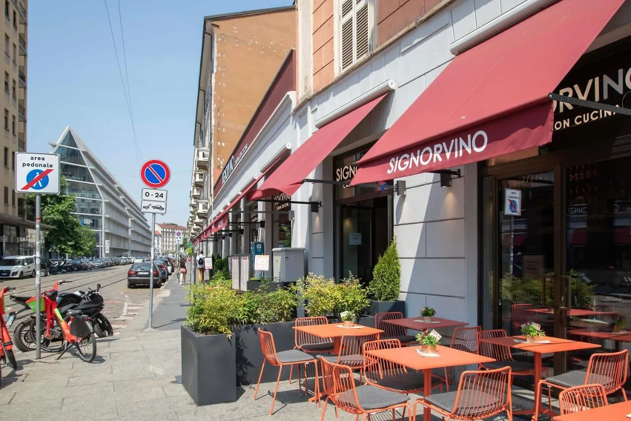 Milano Voyager Apartment İtalya